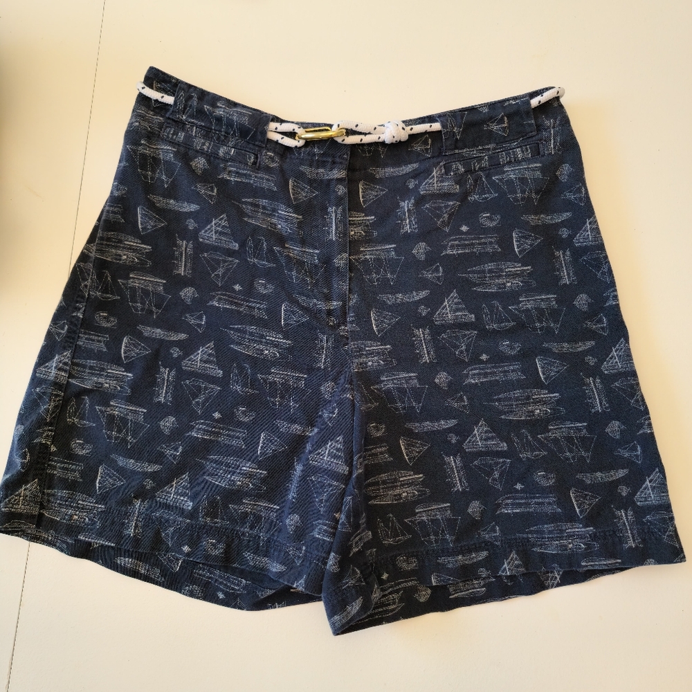 Lauren Ralph Lauren Blue Shorts with White Boats Accents And Rope Belt. Size 8
